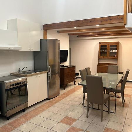 Residence La Lanterna Генуя Экстерьер фото