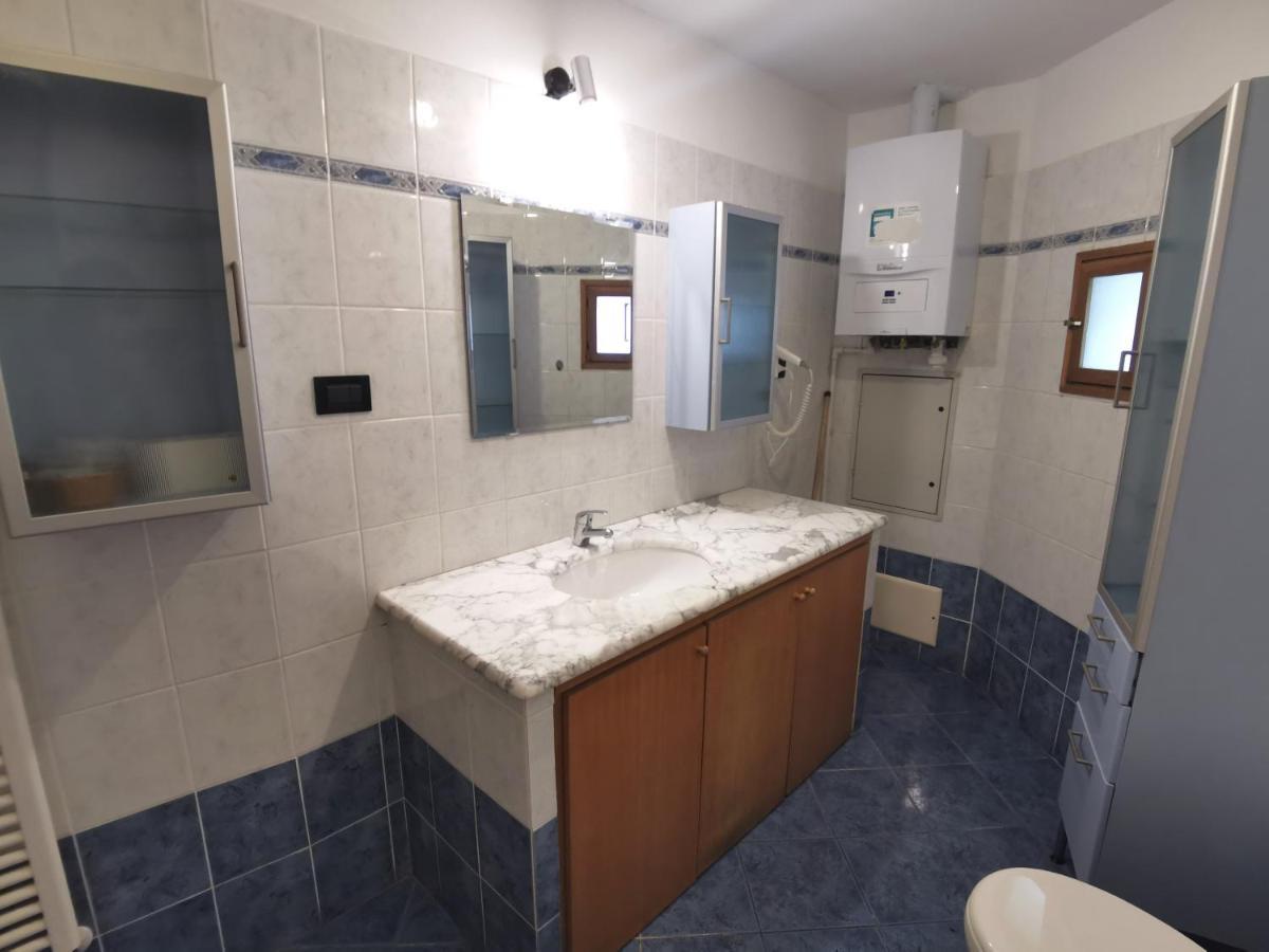 Residence La Lanterna Генуя Экстерьер фото