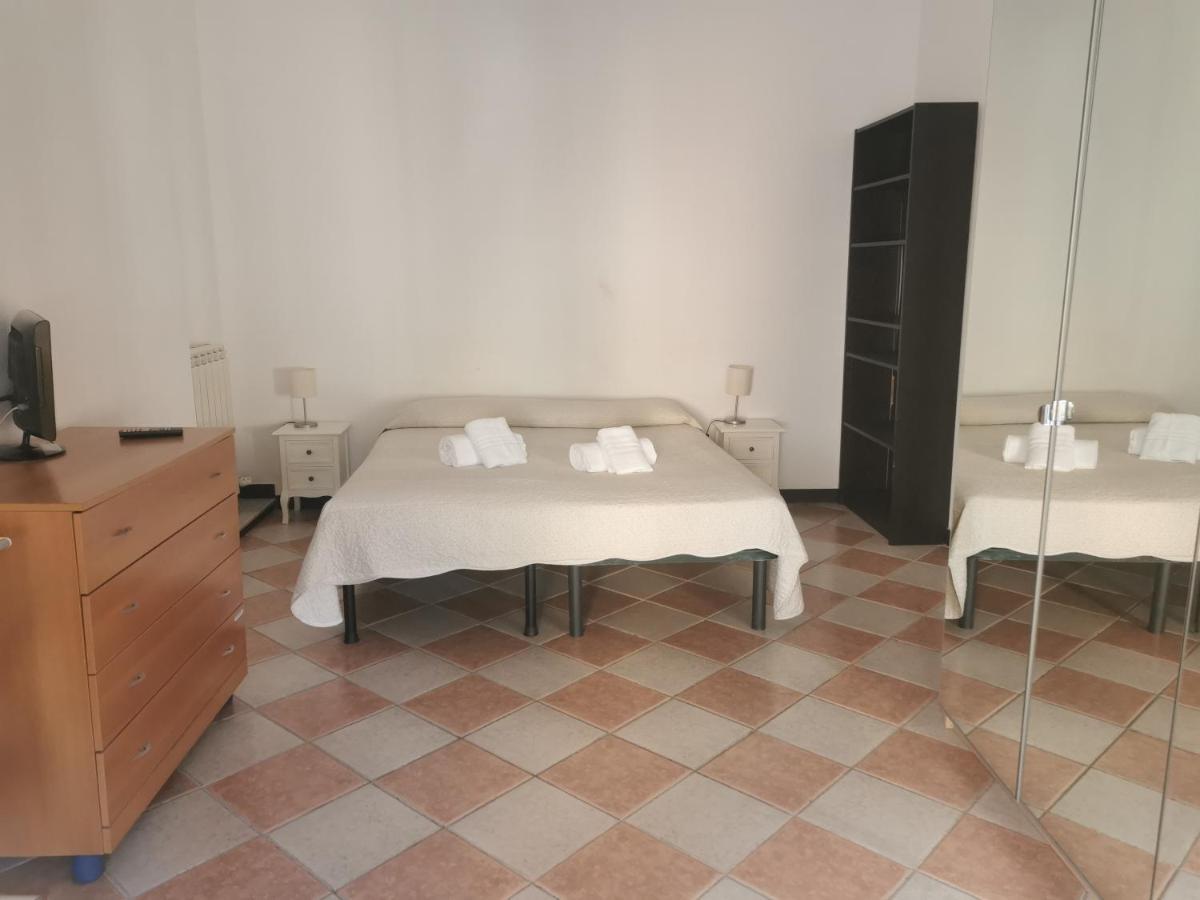 Residence La Lanterna Генуя Экстерьер фото