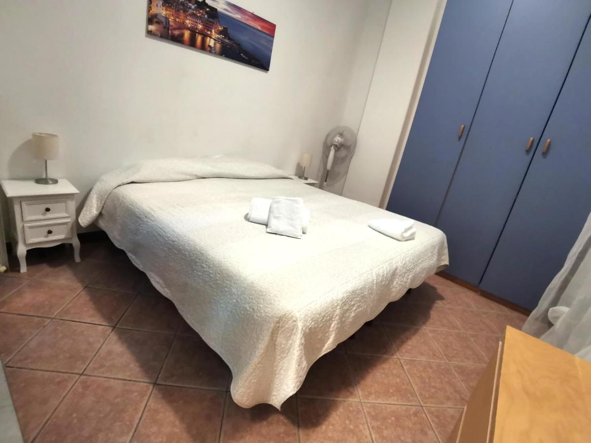 Residence La Lanterna Генуя Экстерьер фото