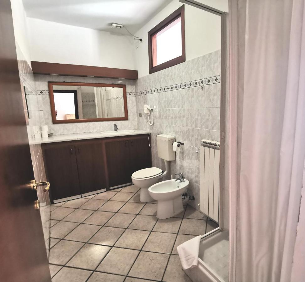 Residence La Lanterna Генуя Экстерьер фото