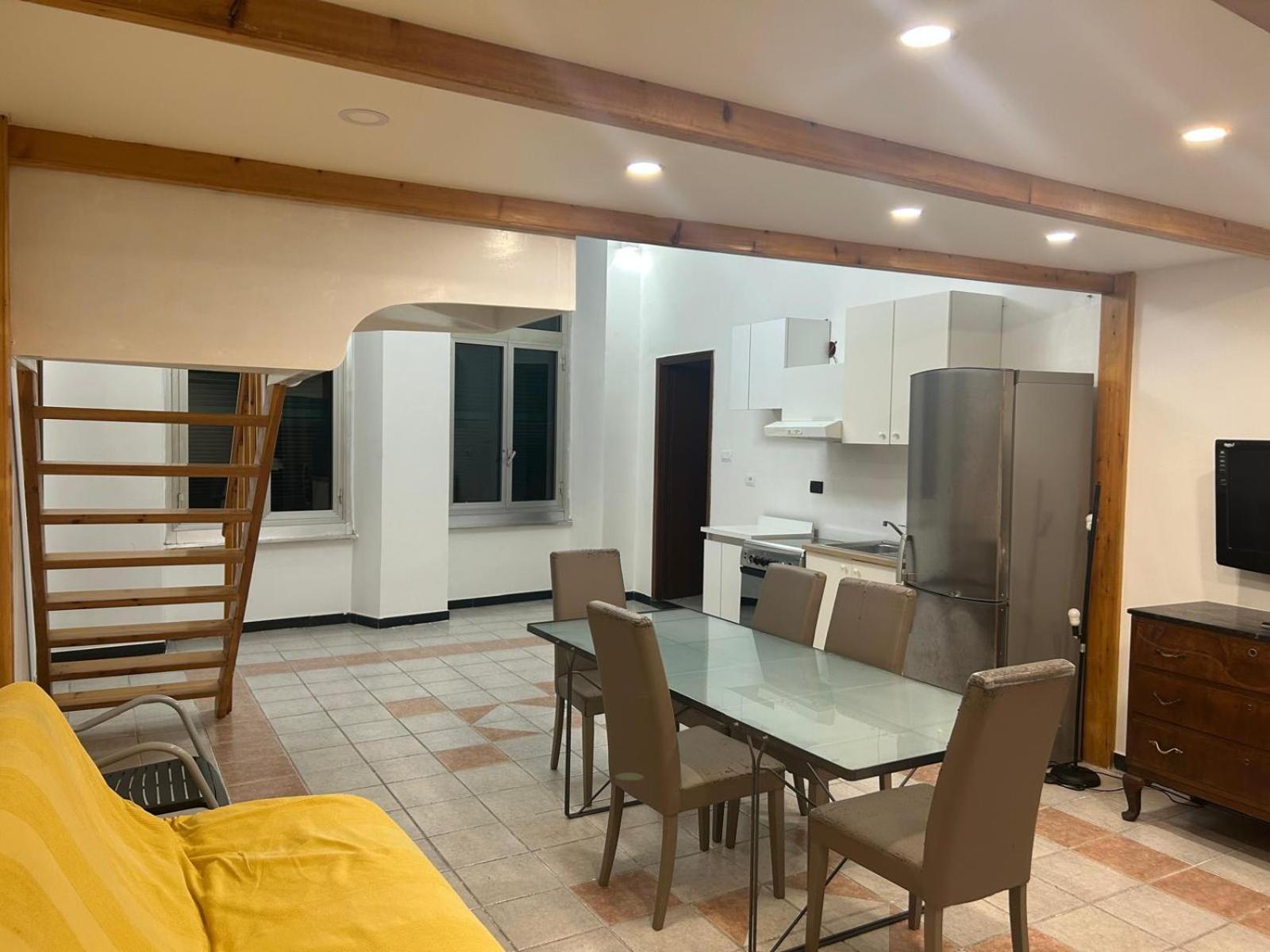 Residence La Lanterna Генуя Экстерьер фото